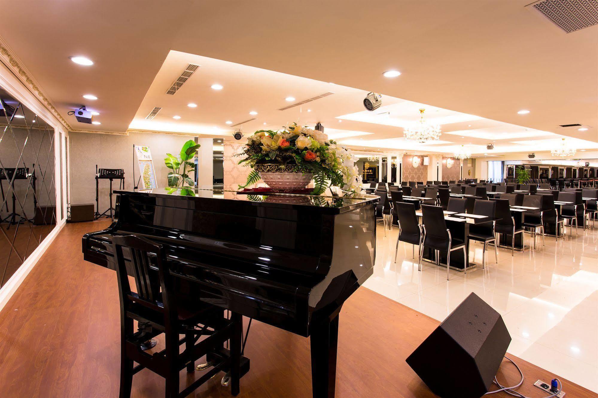 Harmonious Hotel Kaohsiung Dış mekan fotoğraf